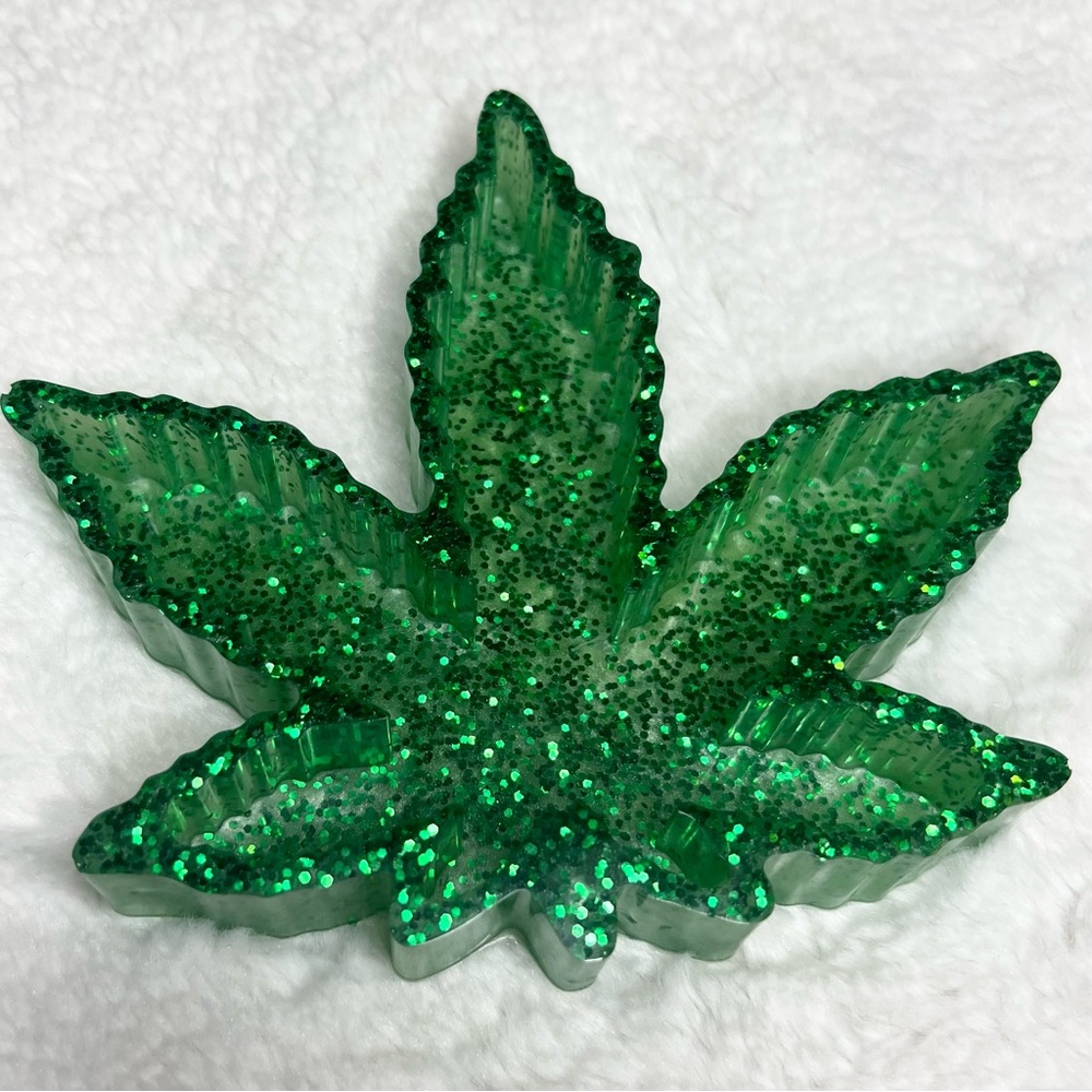 Handmade 420 Green Glitter Resin Ashtray Bud Tray Change Jewelry Pot Gift